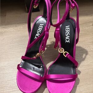 Versace Women's Hot Pink Medusa Embellished Platform Strappy Sandals 37.5 US 7.5